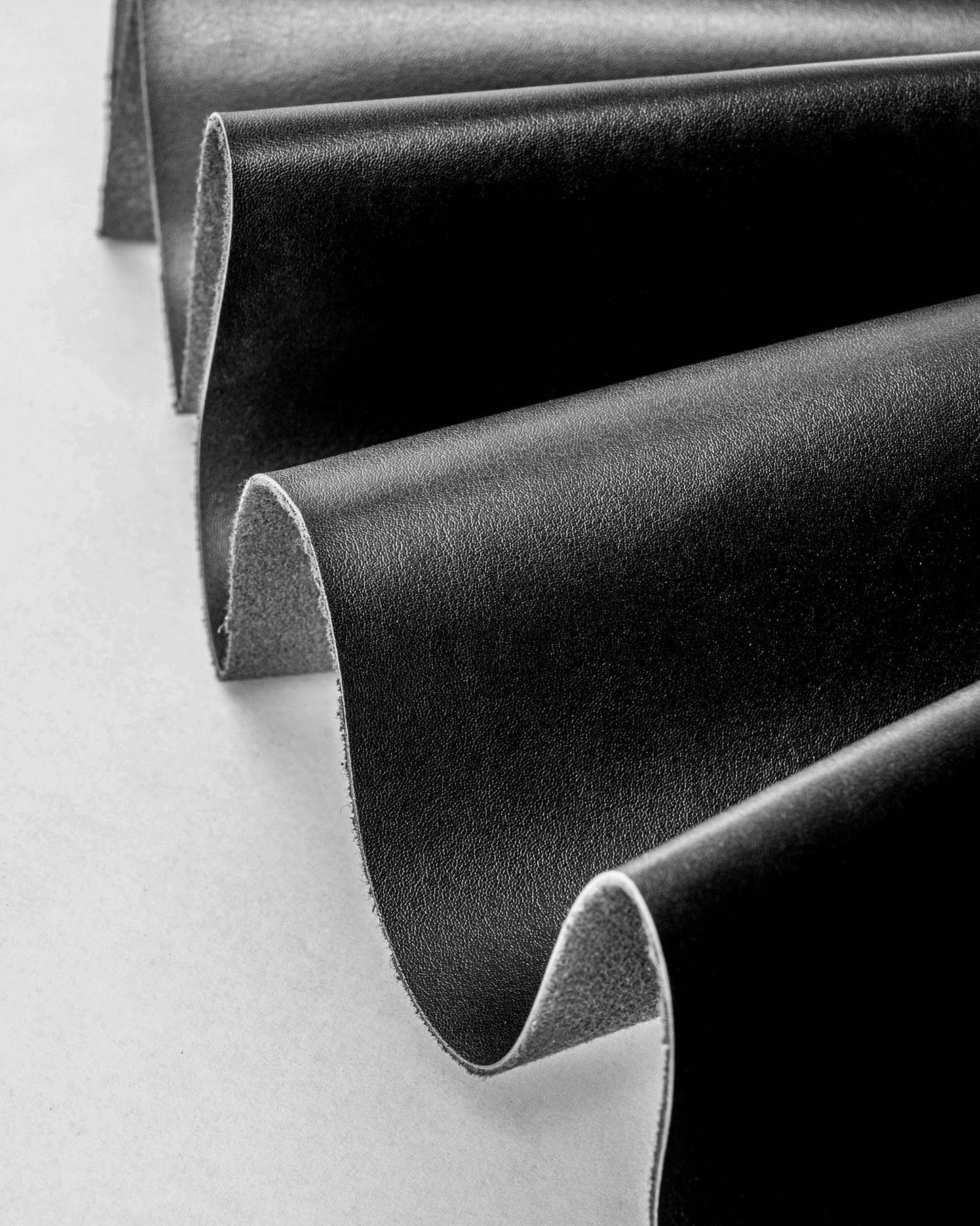 JFK Sleek And Expandable 16" Laptop Backpack